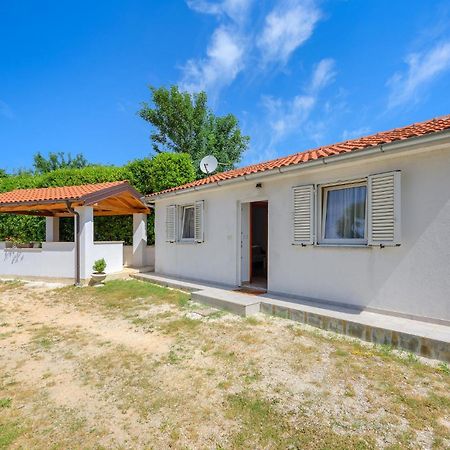 Awesome Home In Zminj With Wifi Екстериор снимка